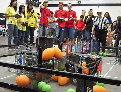 Sean-cockey-freddie-wheeler-and-logan-davis-pilot-one-of-the-2009-10-vex-robots