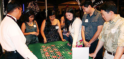 Trina_hirasaki,_jessica_luben,_kristi_kimura,_bryan_hsu,_kevin_kam_(large)