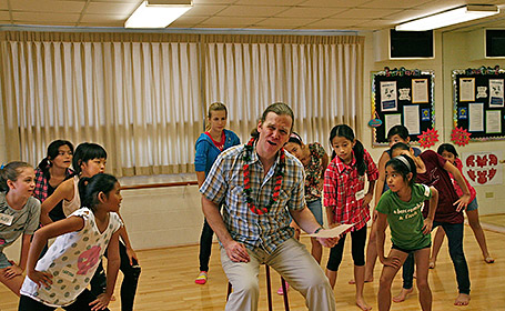 Mali-in-dance-rehearsal